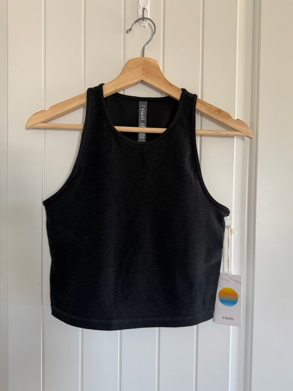 Vuori Women’s Elevation Plyo Racerback Tank Top in Black Heather Size Medium